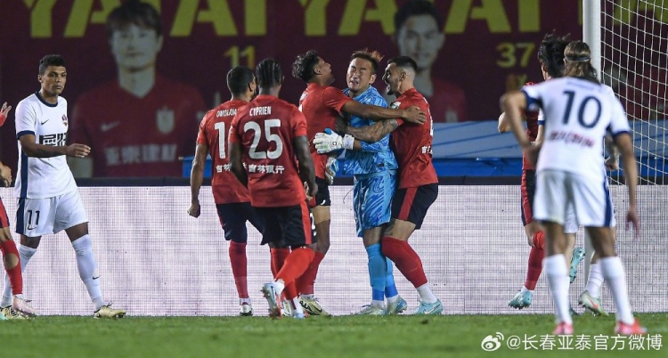 开云APP-吴亚轲右腿膝关节外侧半月板损伤，需要3-5个月的康复时间